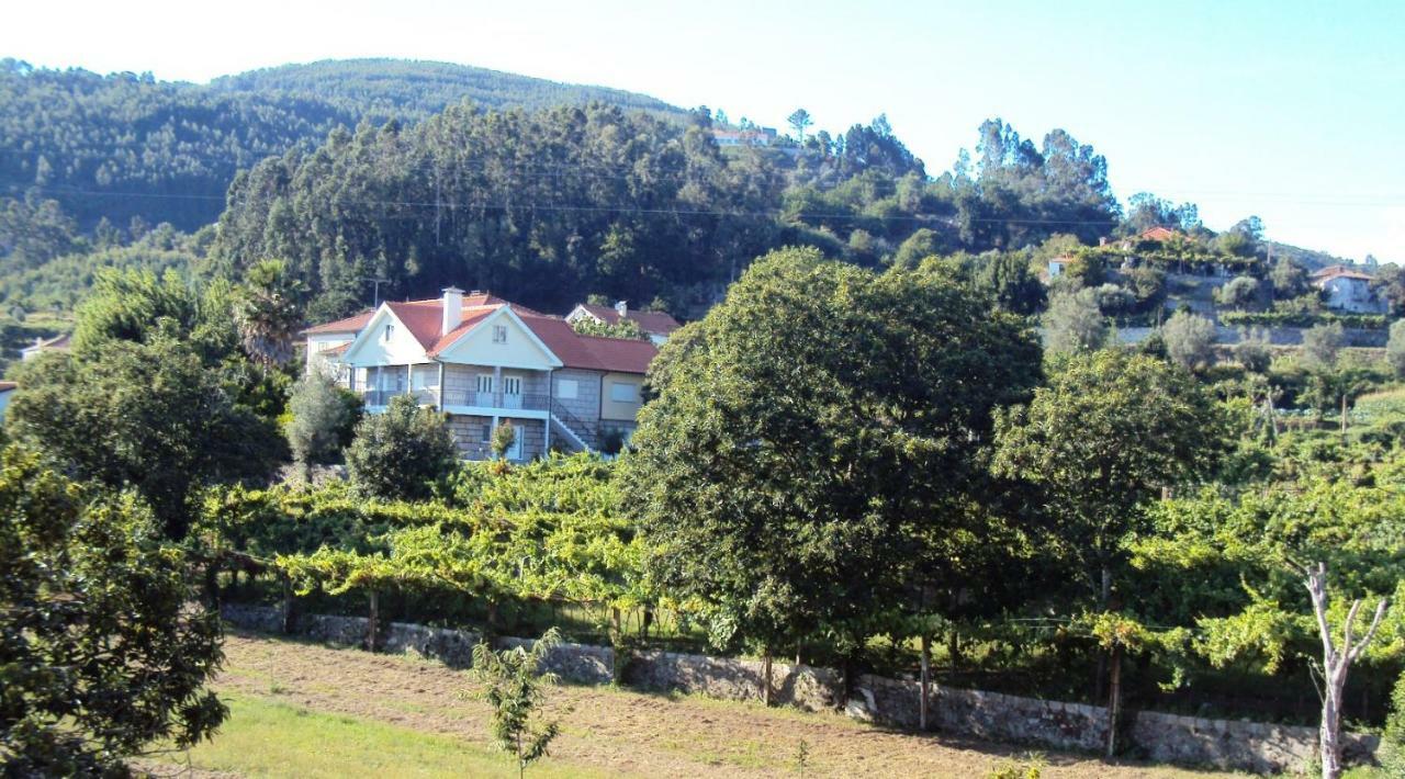 Alojamento Rodrigues Arcos de Valdevez Buitenkant foto